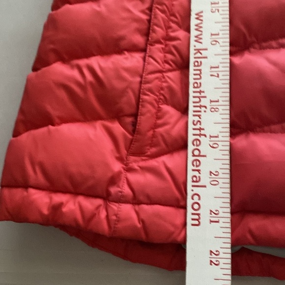 Eddie Bauer Down Puffer vest Womens L coral/Pink Outdoors Activewear winter ski - Picture 9 of 12